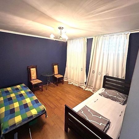 Booboo Flat In Italian Yard Apartman Tbiliszi Kültér fotó