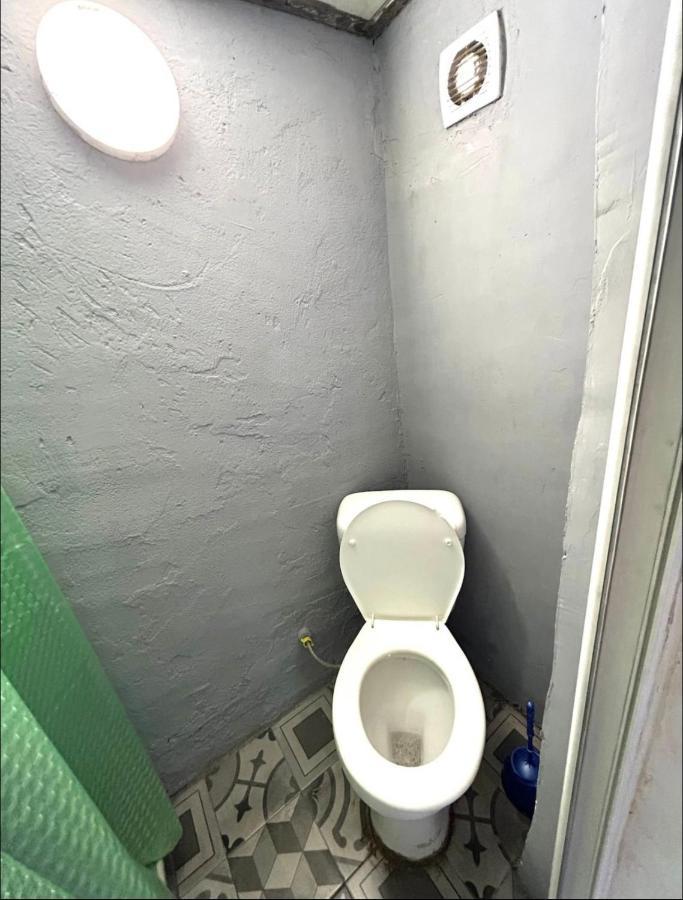 Booboo Flat In Italian Yard Apartman Tbiliszi Kültér fotó