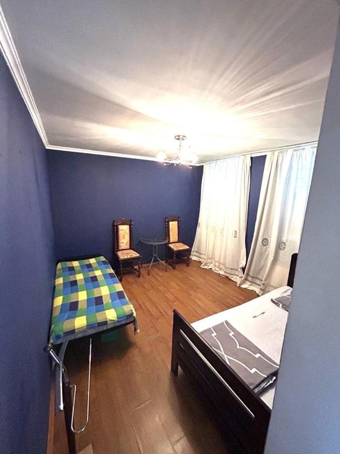 Booboo Flat In Italian Yard Apartman Tbiliszi Kültér fotó